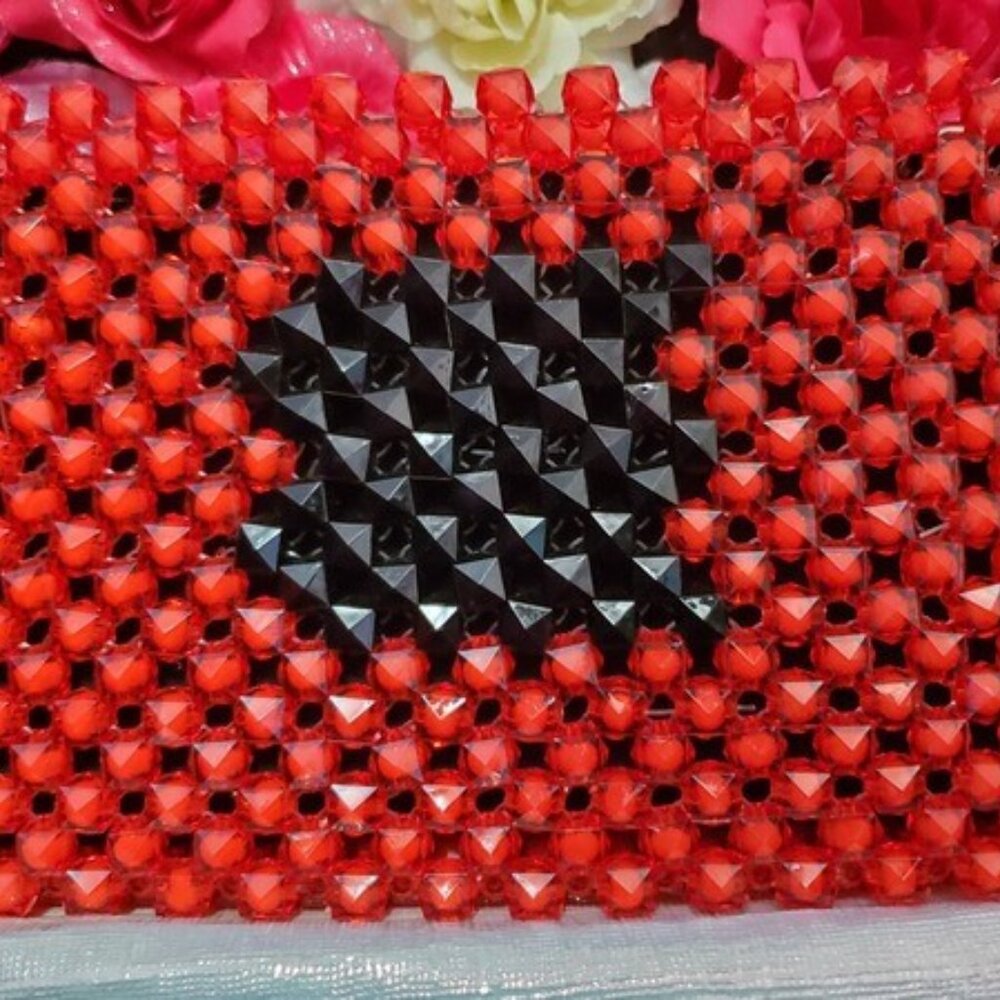 Red with Black Center Design Beaded Purse  **Brand New**